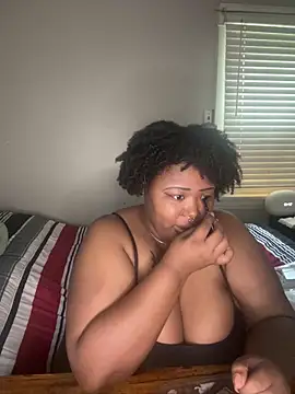 Snapshot of Chocolatebunnyxx96 chatting on April 25, 2026, 4:48 pm Chocolatebunnyxx96 online show from April 25, 2026, 4:48 pm