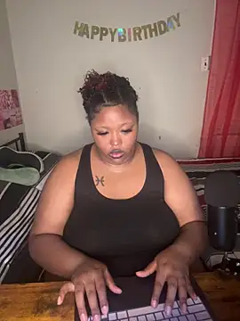 Snapshot of Chocolatebunnyxx96 chatting on February 20, 2026, 6:19 am Chocolatebunnyxx96 online show from February 20, 2026, 6:19 am