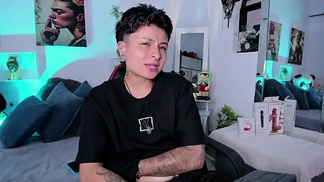 Zury Ramirez online show from January 16, 2026, 8:24 pm