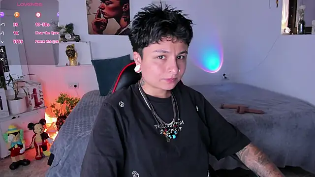 Zury Ramirez online show from February 22, 2026, 9:16 pm