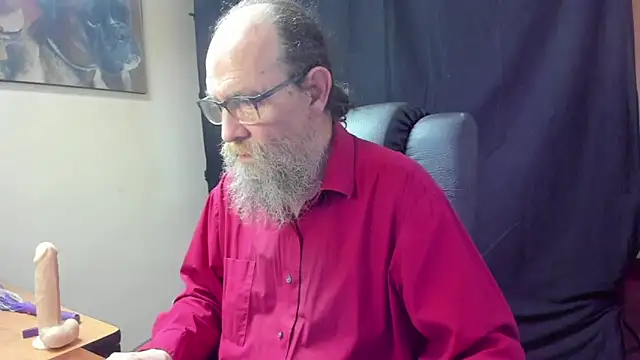 Uncle Hottie online show from April 1, 2026, 5:10 pm