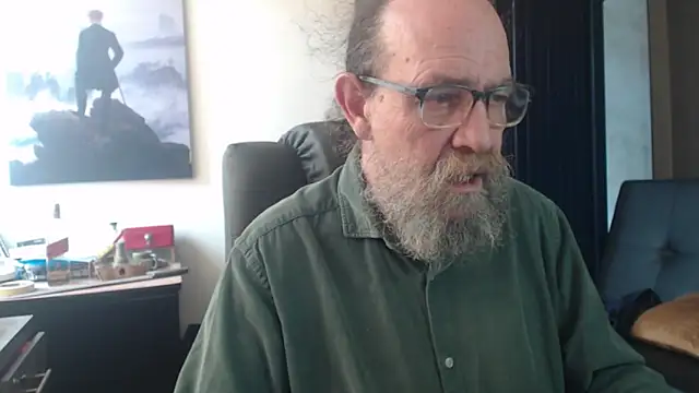 Snapshot of Uncle_Hottie chatting on June 27, 2026, 3:51 pm Uncle Hottie online show from June 27, 2026, 3:51 pm