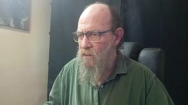 Uncle Hottie online show from April 8, 2026, 5:03 pm