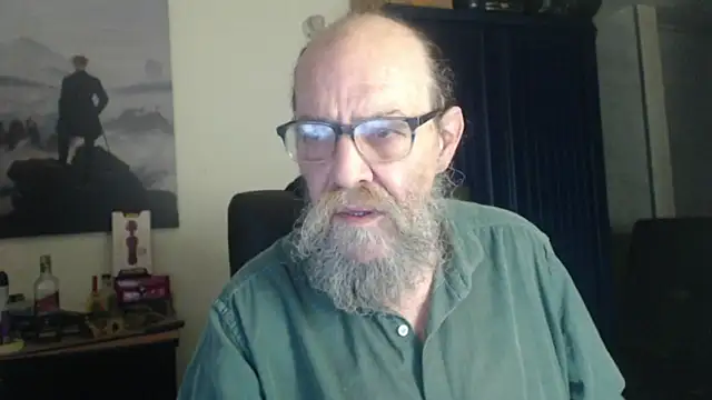 Snapshot of Uncle_Hottie chatting on July 12, 2026, 4:13 am Uncle Hottie online show from July 12, 2026, 4:13 am