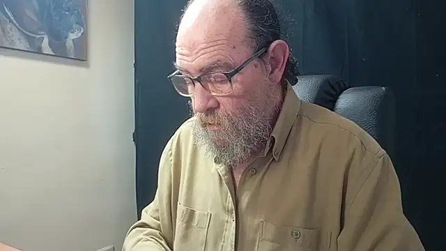 Uncle Hottie online show from April 13, 2026, 5:17 pm