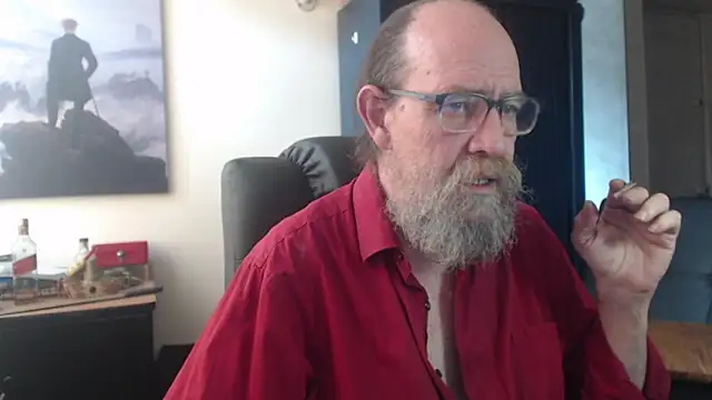 Snapshot of Uncle_Hottie chatting on June 29, 2026, 7:02 pm Uncle Hottie online show from June 29, 2026, 7:02 pm
