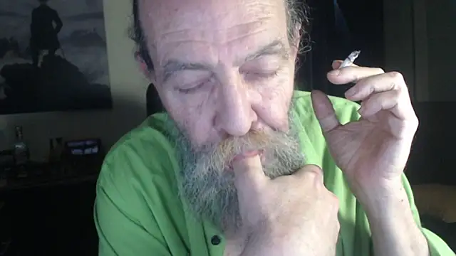 Snapshot of Uncle_Hottie chatting on July 4, 2026, 5:03 am Uncle Hottie online show from July 4, 2026, 5:03 am