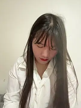 Snapshot of Suni-ii chatting on February 12, 2026, 12:54 am Suni-ii online show from February 12, 2026, 12:54 am