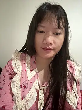 Suni-ii online show from May 18, 2026, 11:42 pm