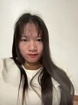 Snapshot of Suni-ii chatting on February 3, 2026, 2:53 am Suni-ii online show from February 3, 2026, 2:53 am