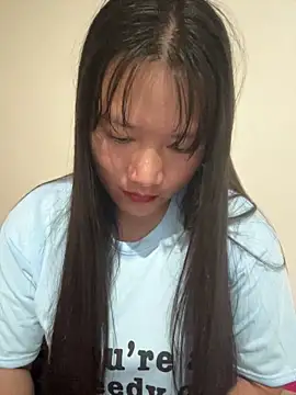 Snapshot of Suni-ii chatting on March 2, 2026, 11:06 am Suni-ii online show from March 2, 2026, 11:06 am