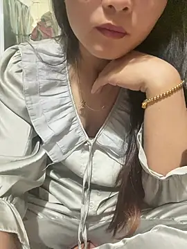 Snapshot of mode-bae chatting on February 28, 2026, 2:17 pm mode-bae online show from February 28, 2026, 2:17 pm