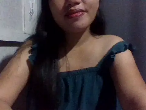 Snapshot of sweetprinces08 chatting on April 1, 2026, 7:44 pm sweetprinces08 online show from April 1, 2026, 7:44 pm