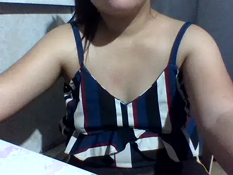 Snapshot of sweetprinces08 chatting on July 25, 2026, 12:44 pm sweetprinces08 online show from July 25, 2026, 12:44 pm