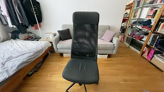 teamrocket1433 online show from January 17, 2026, 1:04 pm