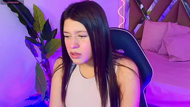 Snapshot of sharlot_tay1 chatting on January 10, 2026, 3:13 am sharlot tay1 online show from January 10, 2026, 3:13 am