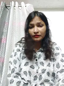 Snapshot of Priyaa_1433 chatting on June 19, 2026, 2:45 pm Priyaa 1433 online show from June 19, 2026, 2:45 pm