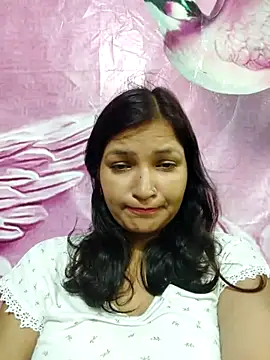 Snapshot of Priyaa_1433 chatting on July 10, 2026, 5:35 pm Priyaa 1433 online show from July 10, 2026, 5:35 pm