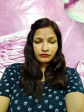Snapshot of Priyaa_1433 chatting on July 11, 2026, 8:47 am Priyaa 1433 online show from July 11, 2026, 8:47 am