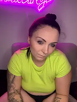 InkedCurly L online show from January 10, 2026, 8:37 pm