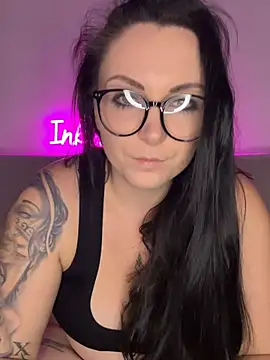 InkedCurly L online show from January 31, 2026, 9:02 pm