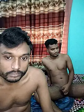 Snapshot of soft_couple778 chatting on May 1, 2026, 3:33 am soft couple778 online show from May 1, 2026, 3:33 am