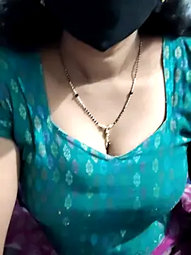 Snapshot of lusy79 chatting on February 19, 2026, 9:06 am lusy79 online show from February 19, 2026, 9:06 am