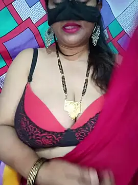 Snapshot of Hot-BHABHI696 chatting on May 4, 2026, 9:56 am Hot-BHABHI696 online show from May 4, 2026, 9:56 am