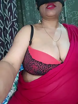 Snapshot of Hot-BHABHI696 chatting on April 6, 2026, 8:43 pm Hot-BHABHI696 online show from April 6, 2026, 8:43 pm