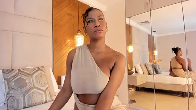 Snapshot of EroticAlana1 chatting on May 6, 2026, 12:03 am EroticAlana1 online show from May 6, 2026, 12:03 am