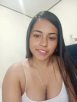 Snapshot of Maliha_21 chatting on July 14, 2026, 7:53 pm Maliha 21 online show from July 14, 2026, 7:53 pm