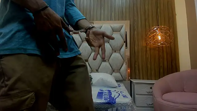 Snapshot of james__walsh chatting on February 23, 2026, 7:14 pm james walsh online show from February 23, 2026, 7:14 pm