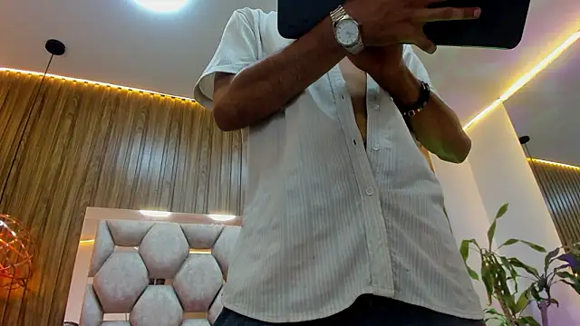 Snapshot of james__walsh chatting on January 31, 2026, 11:47 pm james walsh online show from January 31, 2026, 11:47 pm