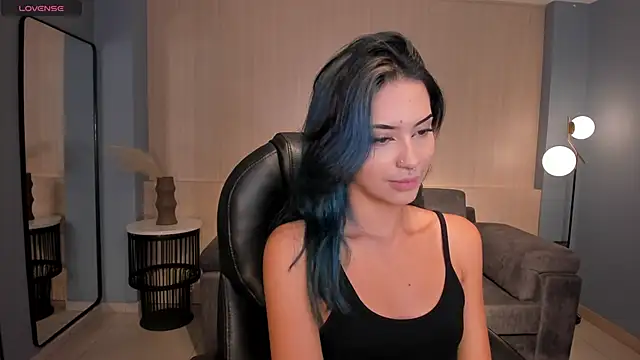 KayraLanne online show from February 18, 2026, 3:48 am