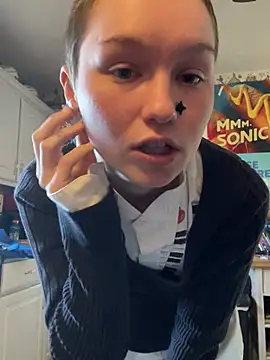 Snapshot of SugarNCinnamon chatting on February 15, 2026, 8:19 pm SugarNCinnamon online show from February 15, 2026, 8:19 pm