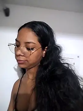 Snapshot of KATALINA_SANTANA_ chatting on March 1, 2026, 11:38 pm KATALINA SANTANA online show from March 1, 2026, 11:38 pm