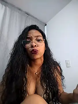 Snapshot of KATALINA_SANTANA_ chatting on April 28, 2026, 2:27 am KATALINA SANTANA online show from April 28, 2026, 2:27 am