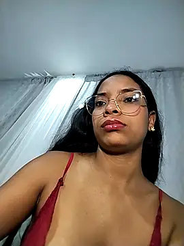Snapshot of KATALINA_SANTANA_ chatting on April 7, 2026, 12:12 am KATALINA SANTANA online show from April 7, 2026, 12:12 am