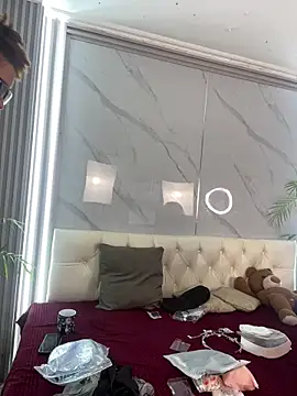 CrystalFairy007 online show from April 22, 2026, 4:52 am