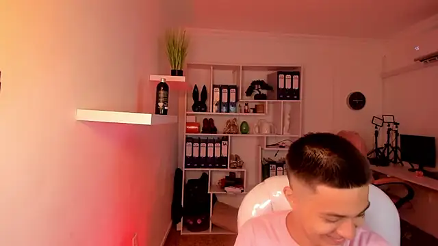 Snapshot of RicciRizzo chatting on May 30, 2026, 12:22 pm RicciRizzo online show from May 30, 2026, 12:22 pm