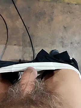 TAMI61 online show from April 15, 2026, 7:29 pm