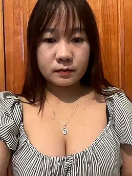 Snapshot of Liness101 chatting on January 7, 2026, 2:49 am Liness101 online show from January 7, 2026, 2:49 am