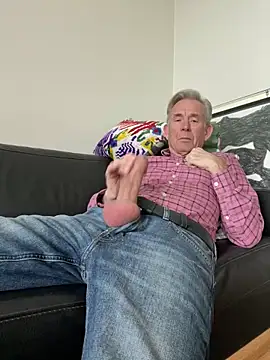 Snapshot of Pierre4tjyxx chatting on February 22, 2026, 12:18 pm Pierre4tjyxx online show from February 22, 2026, 12:18 pm