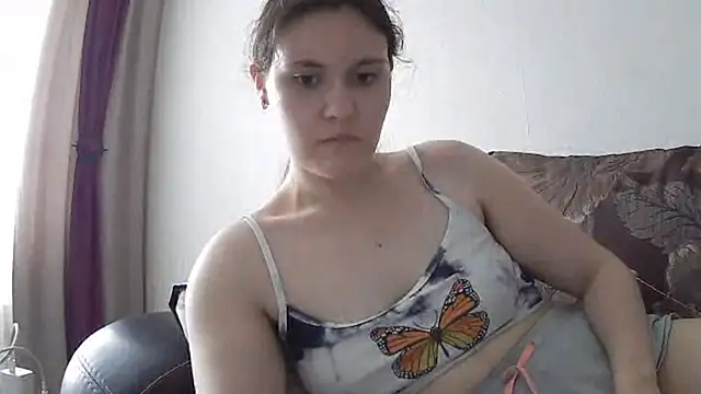 Snapshot of LanaLive chatting on July 13, 2026, 8:35 am LanaLive online show from July 13, 2026, 8:35 am