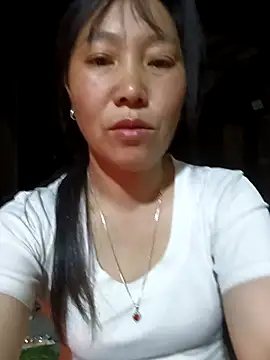 vesla-2k online show from April 12, 2026, 9:40 pm