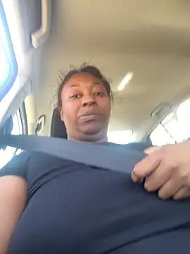 Snapshot of theesweetheart chatting on March 2, 2026, 6:04 pm theesweetheart online show from March 2, 2026, 6:04 pm