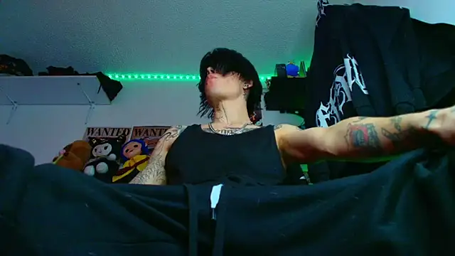 Snapshot of Anhony_Muscle chatting on June 5, 2026, 7:19 pm Anhony Muscle online show from June 5, 2026, 7:19 pm