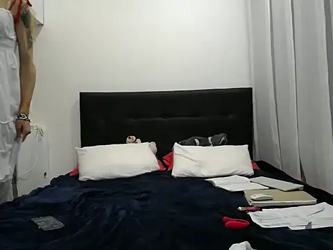 Snapshot of july_fucha chatting on February 11, 2026, 12:54 am july fucha online show from February 11, 2026, 12:54 am