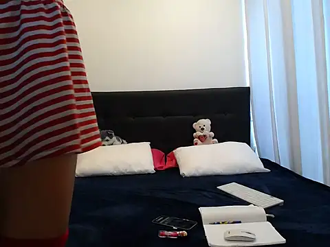 Snapshot of july_fucha chatting on February 13, 2026, 12:27 pm july fucha online show from February 13, 2026, 12:27 pm