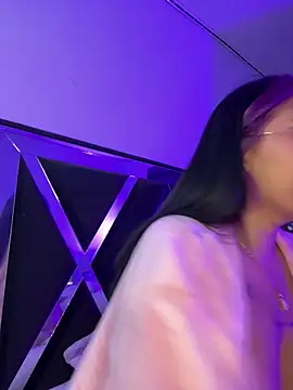 queen of you heart online show from February 26, 2026, 10:10 pm